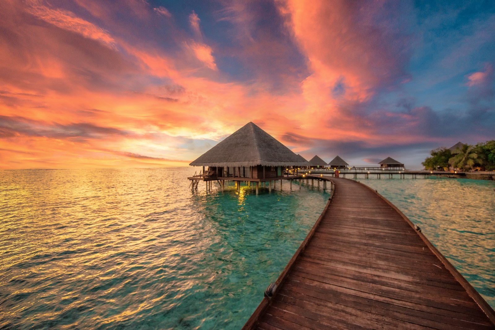 You are currently viewing Tropical Bliss: The Best Islands for Your Dream Honeymoon